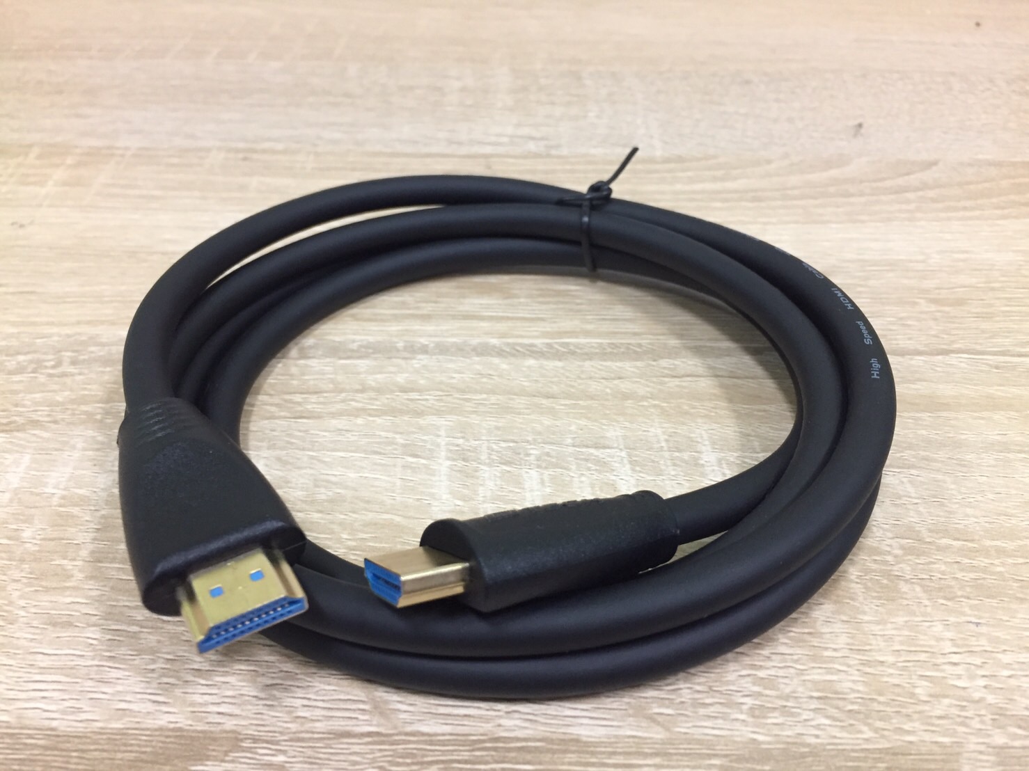 Cable HDMI 4K (V.2.0) M/M (2M) DTECH CC079 thumbnail 2